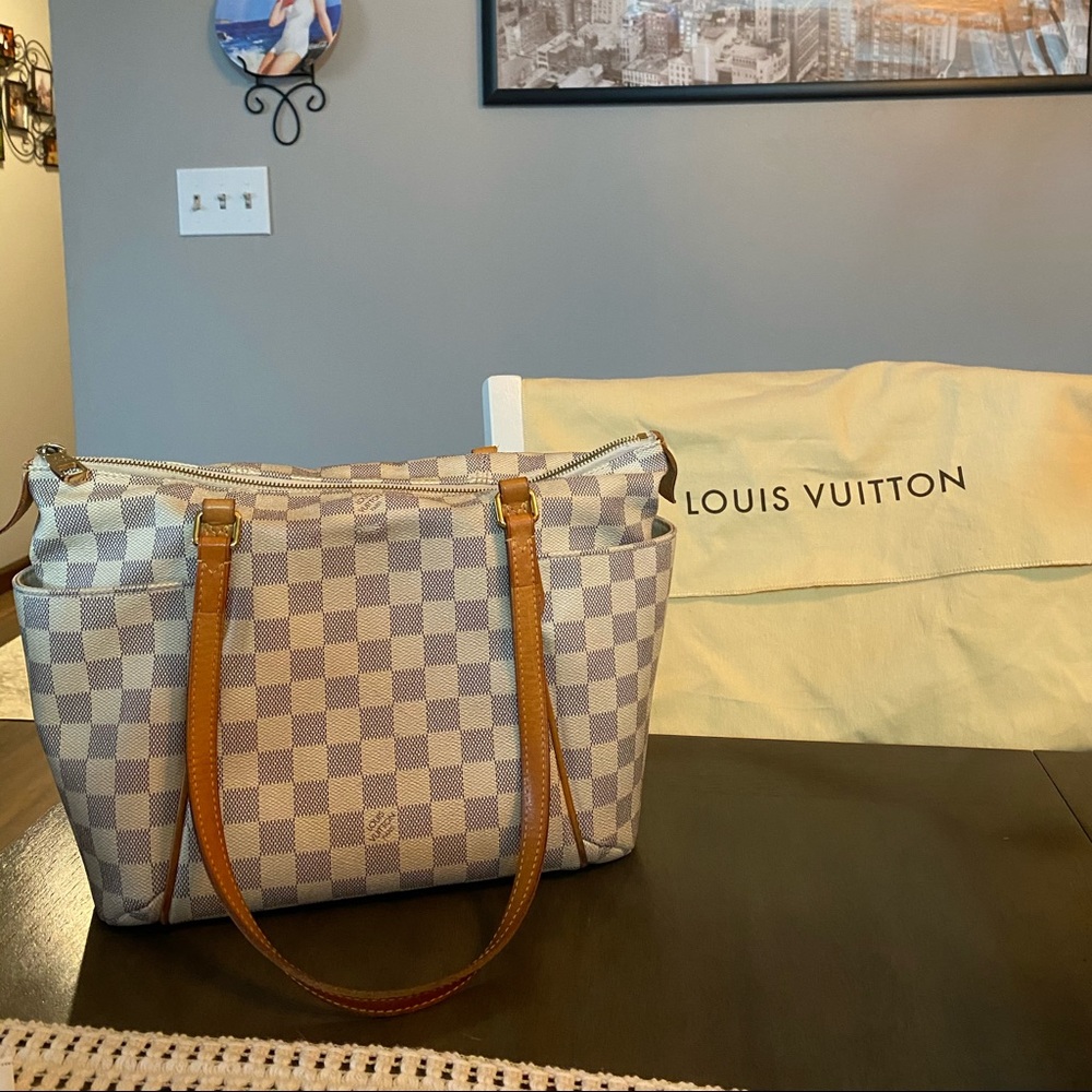 Louis Vuitton Totally PM Authentic